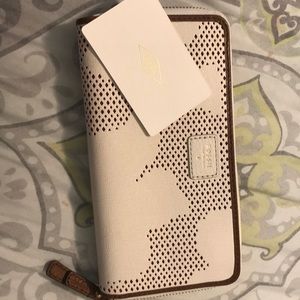 Brand new fossil wallet
